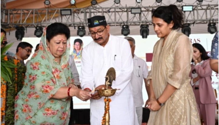 टिहरी गढ़वाल।। टिहरी सांसद माला राज्य लक्ष्मी शाह ने सरस मेले में किया प्रतिभाग।
