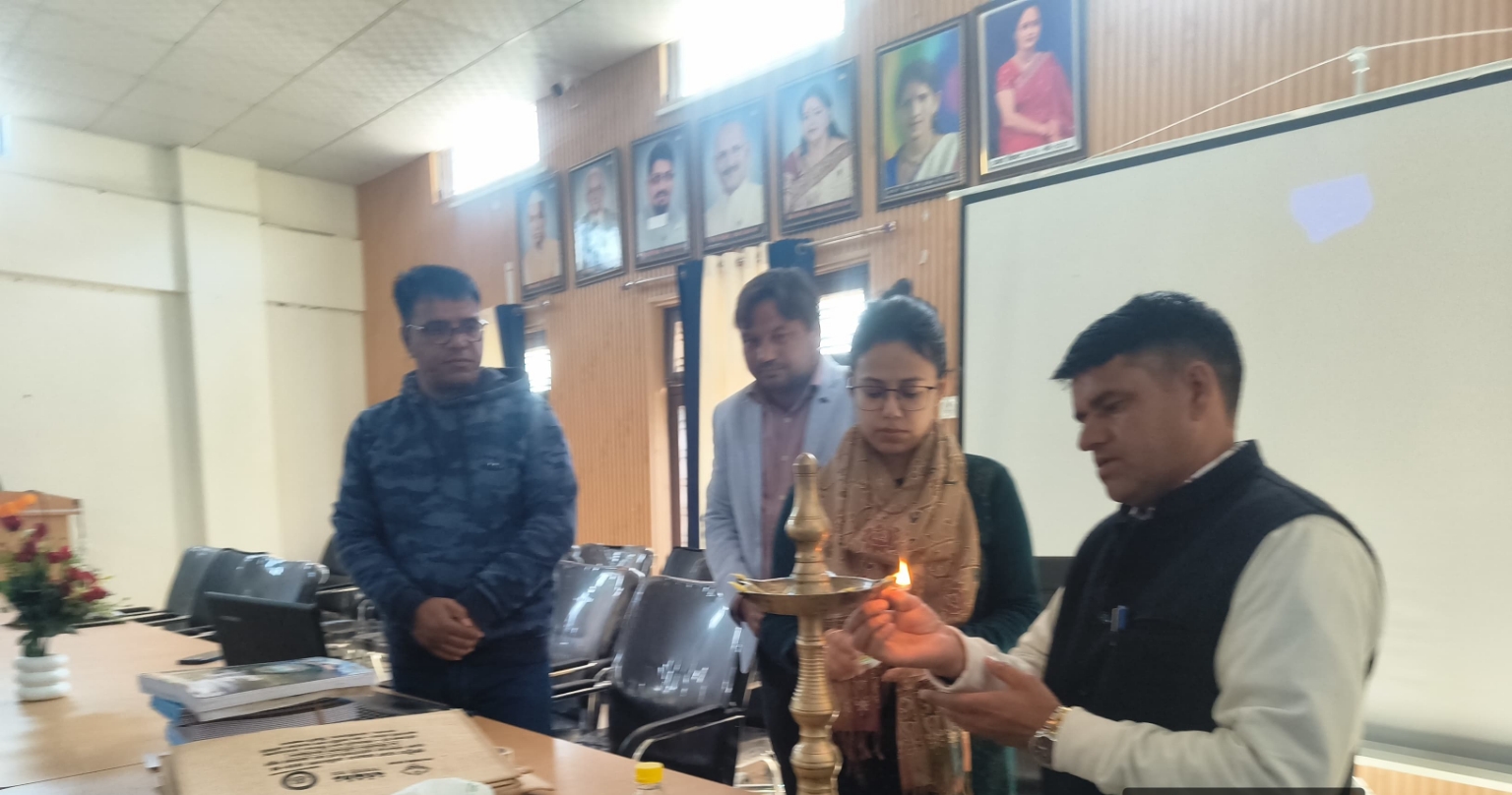 टिहरी गढ़वाल।विकासखण्ड थौलधार में 05 दिवसीय पंचायत प्रशिक्षण कार्यक्रम हुआ आयोजित।