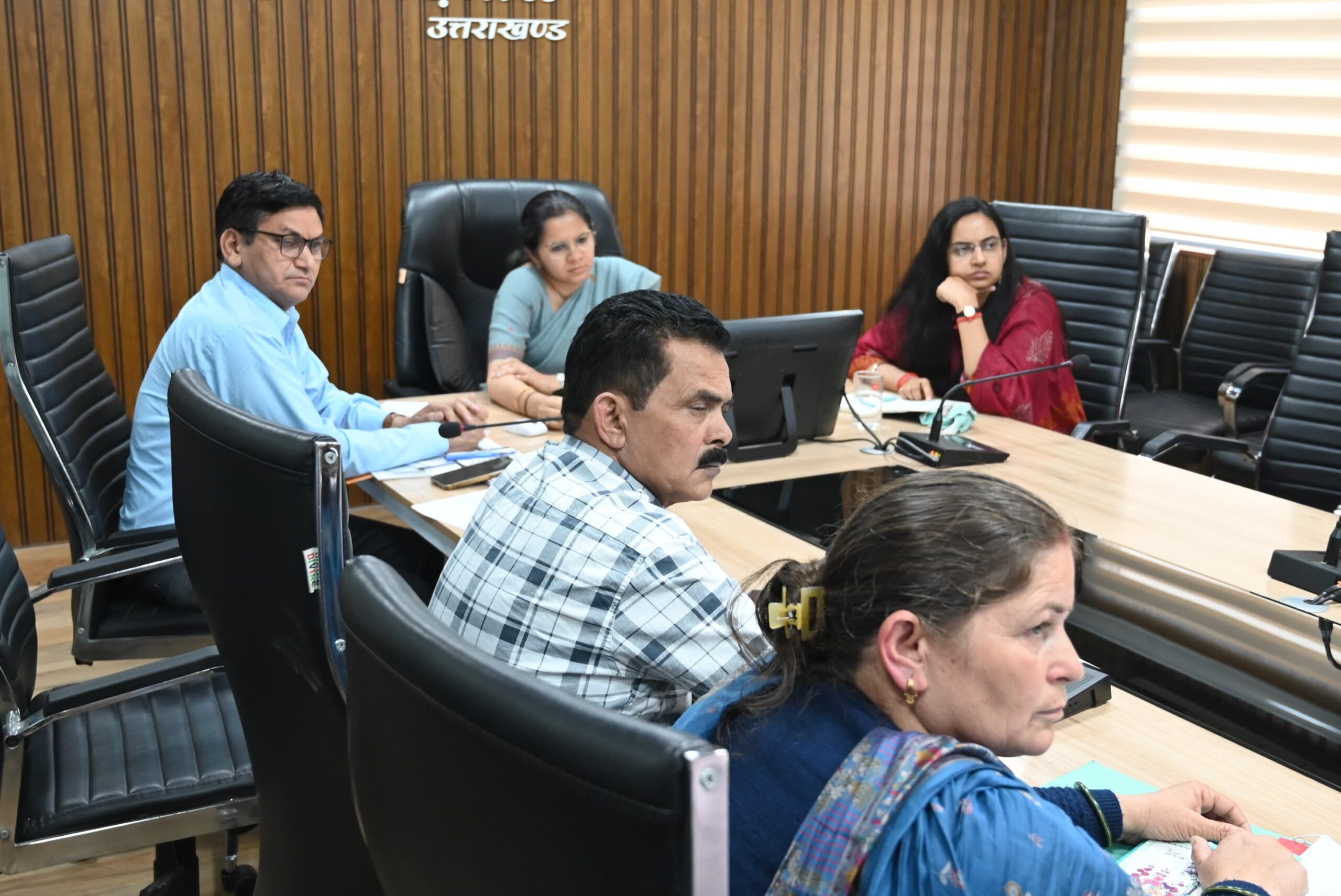 उत्तराखंड।। टिहरी गढ़वाल में सचिव राजस्व परिषद ने एग्रीस्टैक कार्यों की की समीक्षा बैठक।